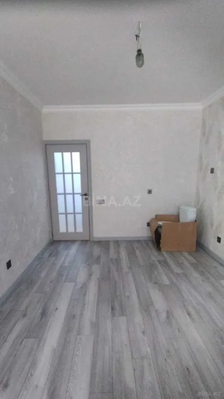 Satılır 4 otaqlı mənzil 100 m²