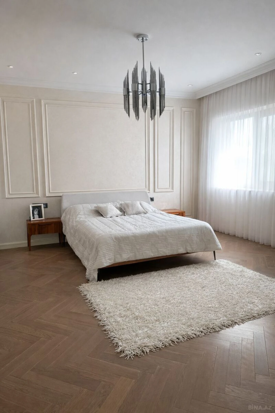 Kirayə verilir 3 otaqlı mənzil 211 m²