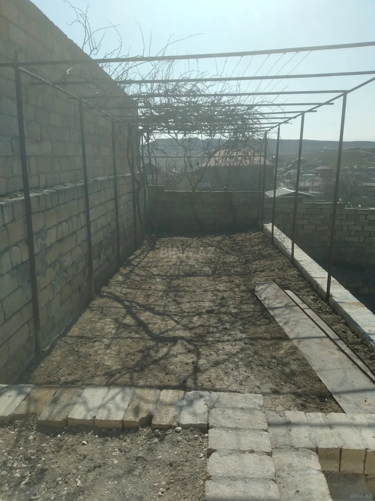 Satılır 3 otaqlı həyət evi 100 m²