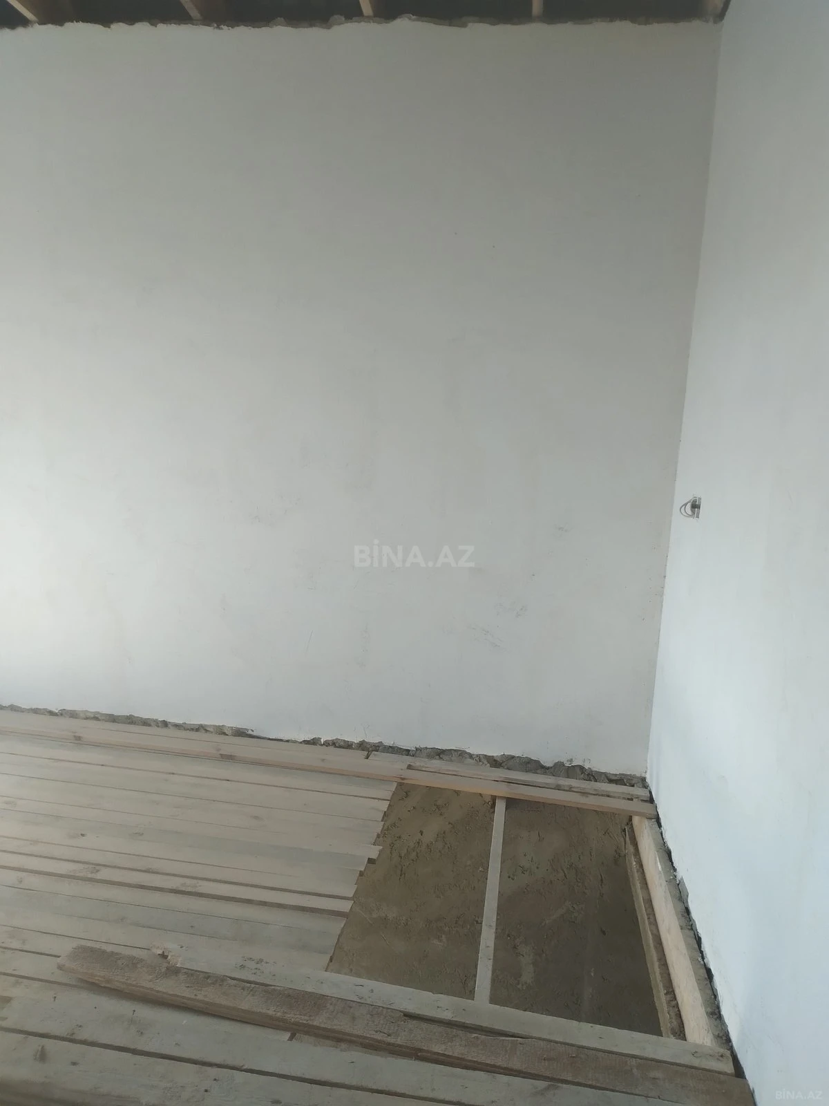 Satılır 3 otaqlı həyət evi 100 m²
