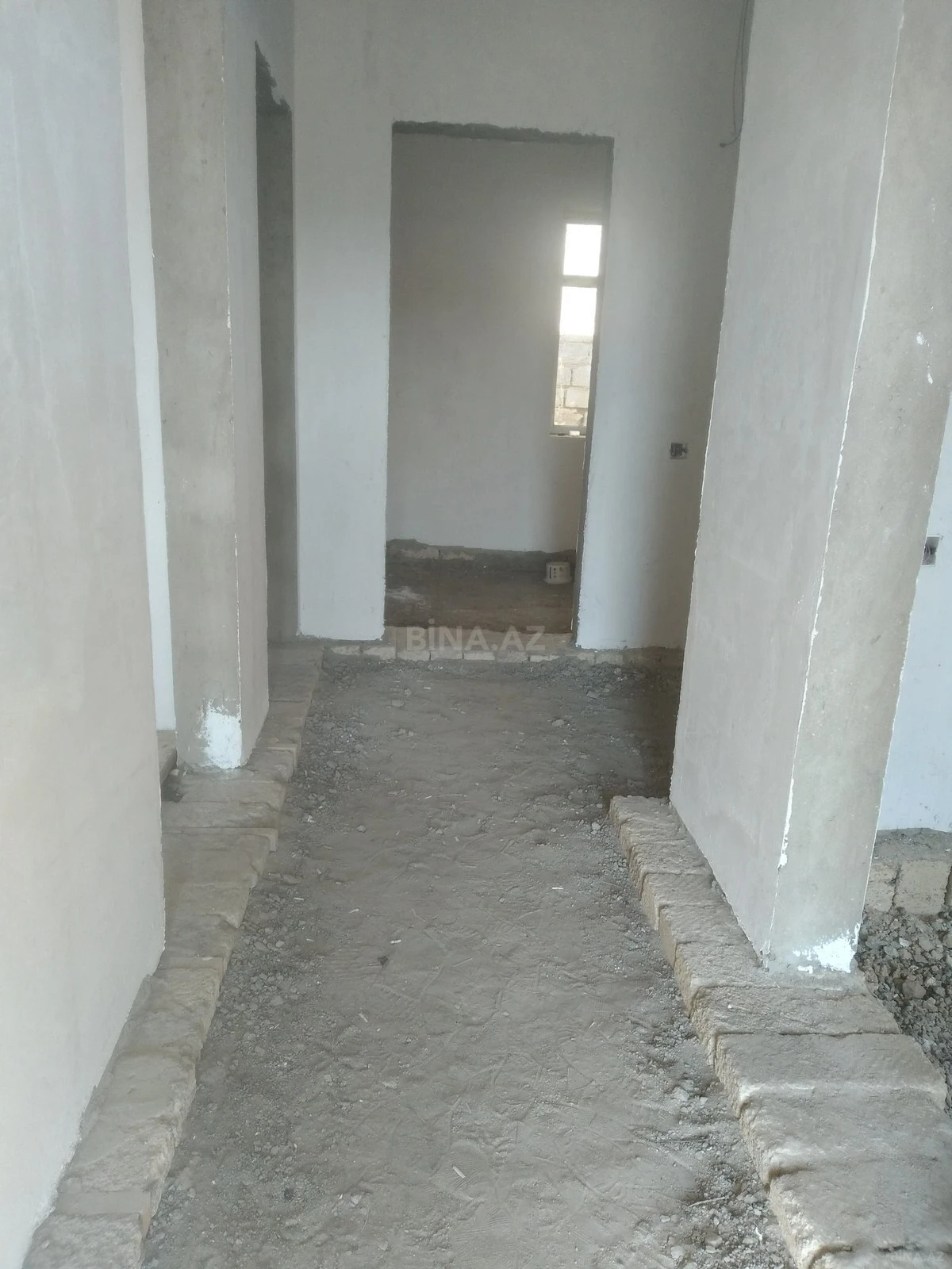 Satılır 3 otaqlı həyət evi 100 m²