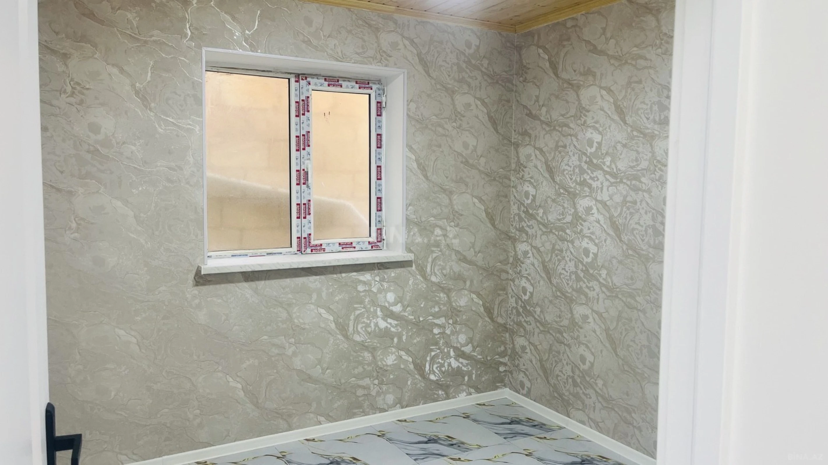 Satılır 7 otaqlı həyət evi 200 m²