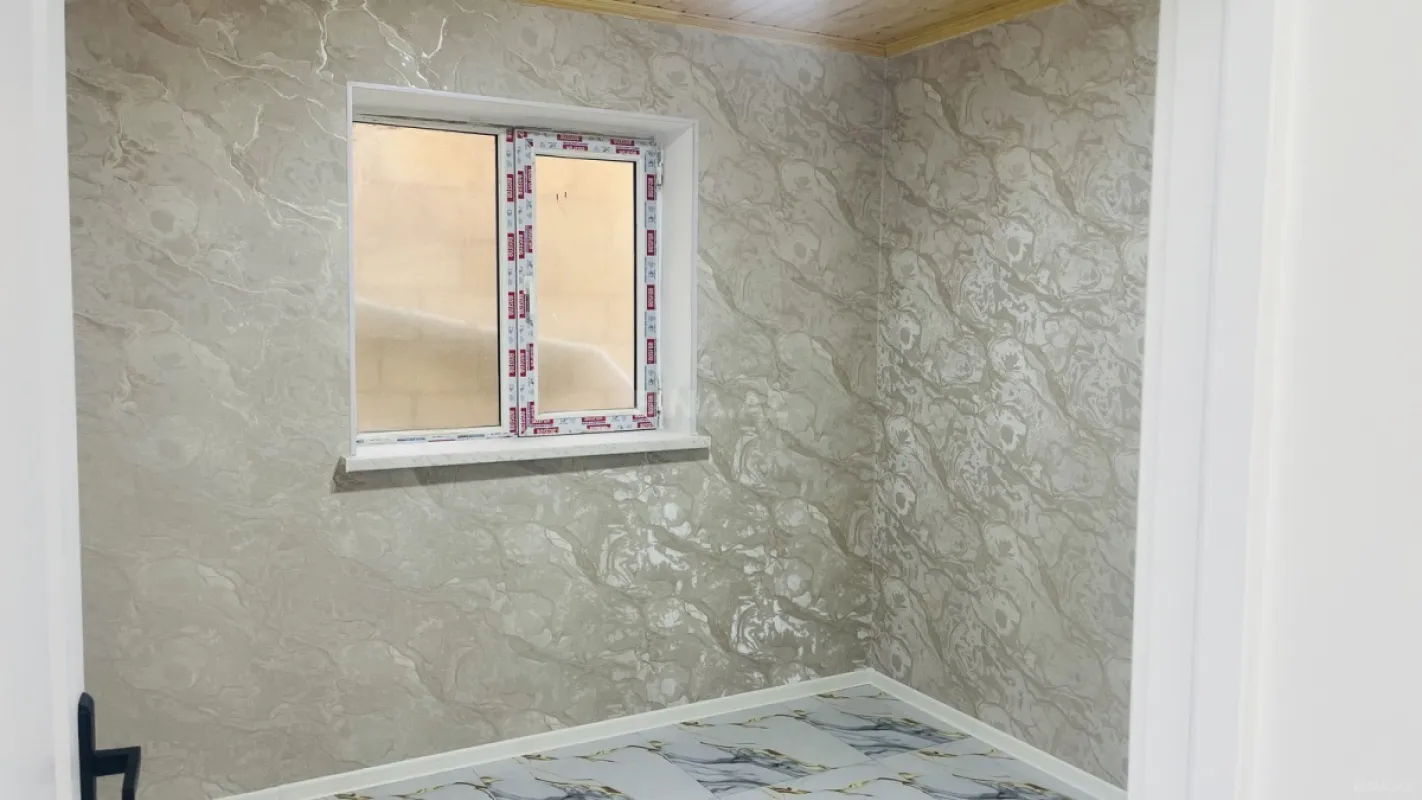 Satılır 7 otaqlı həyət evi 200 m²