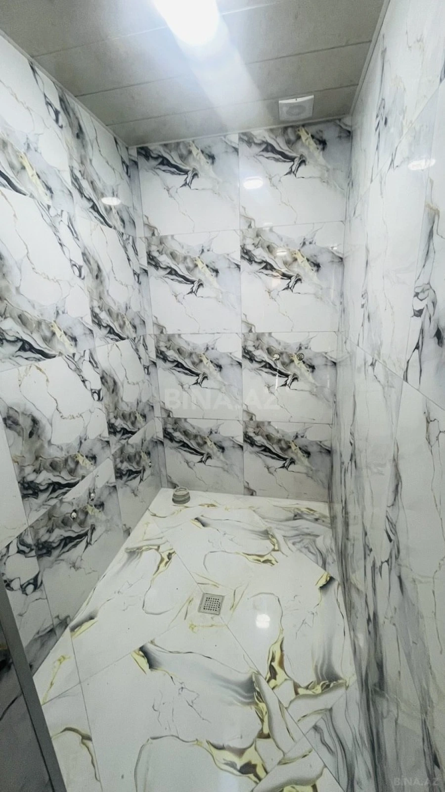 Satılır 7 otaqlı həyət evi 200 m²