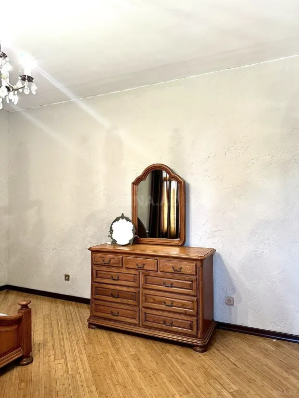 Kirayə verilir 5 otaqlı həyət evi 350 m²