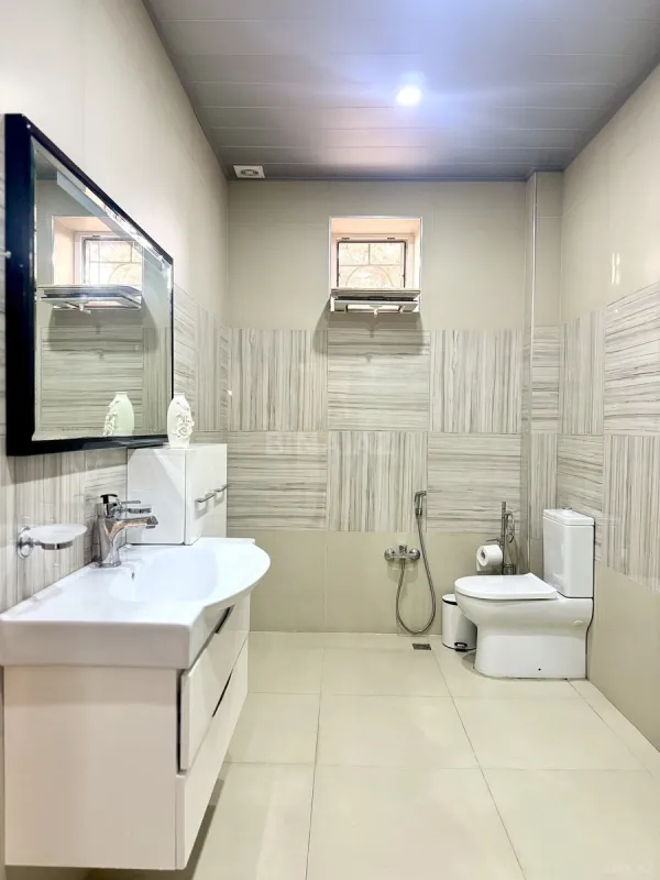 Kirayə verilir 5 otaqlı həyət evi 350 m²