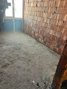 Satılır 2 otaqlı mənzil 68 m²