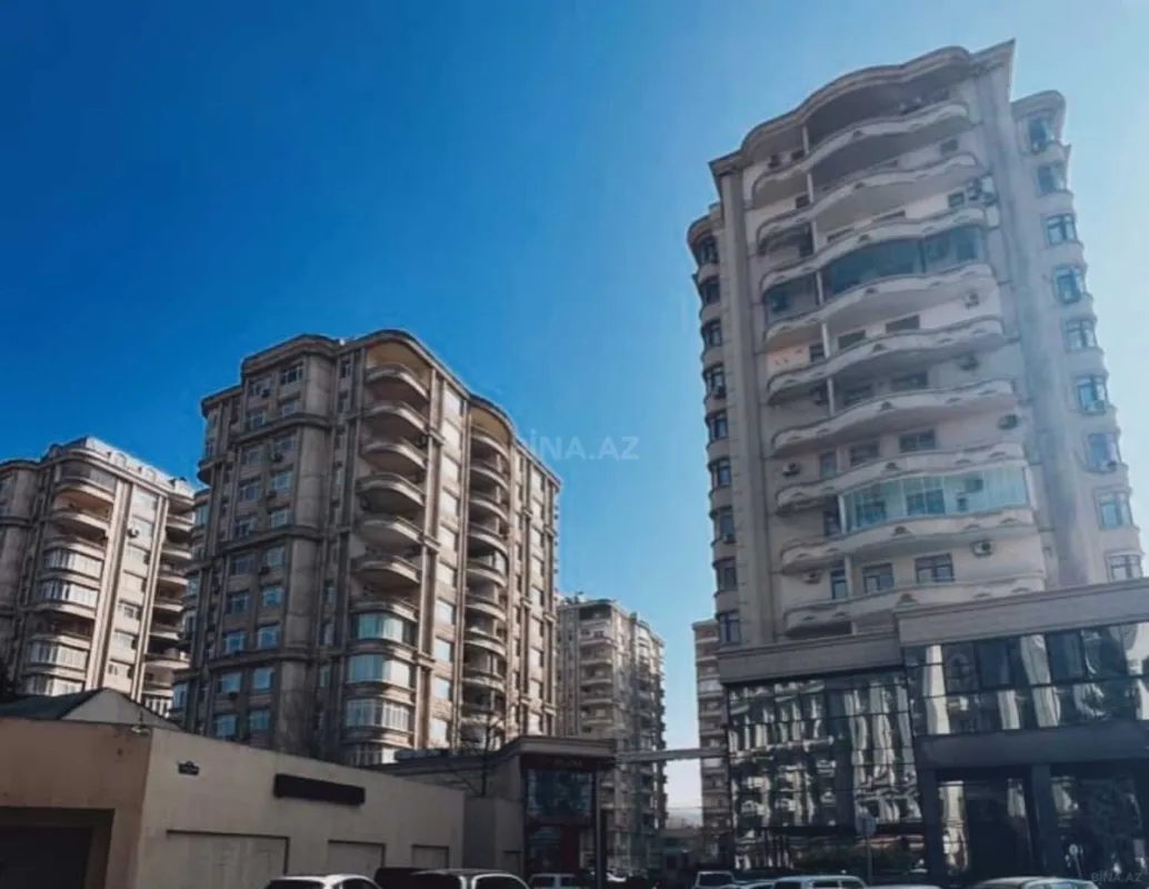 Satılır 2 otaqlı mənzil 68 m²