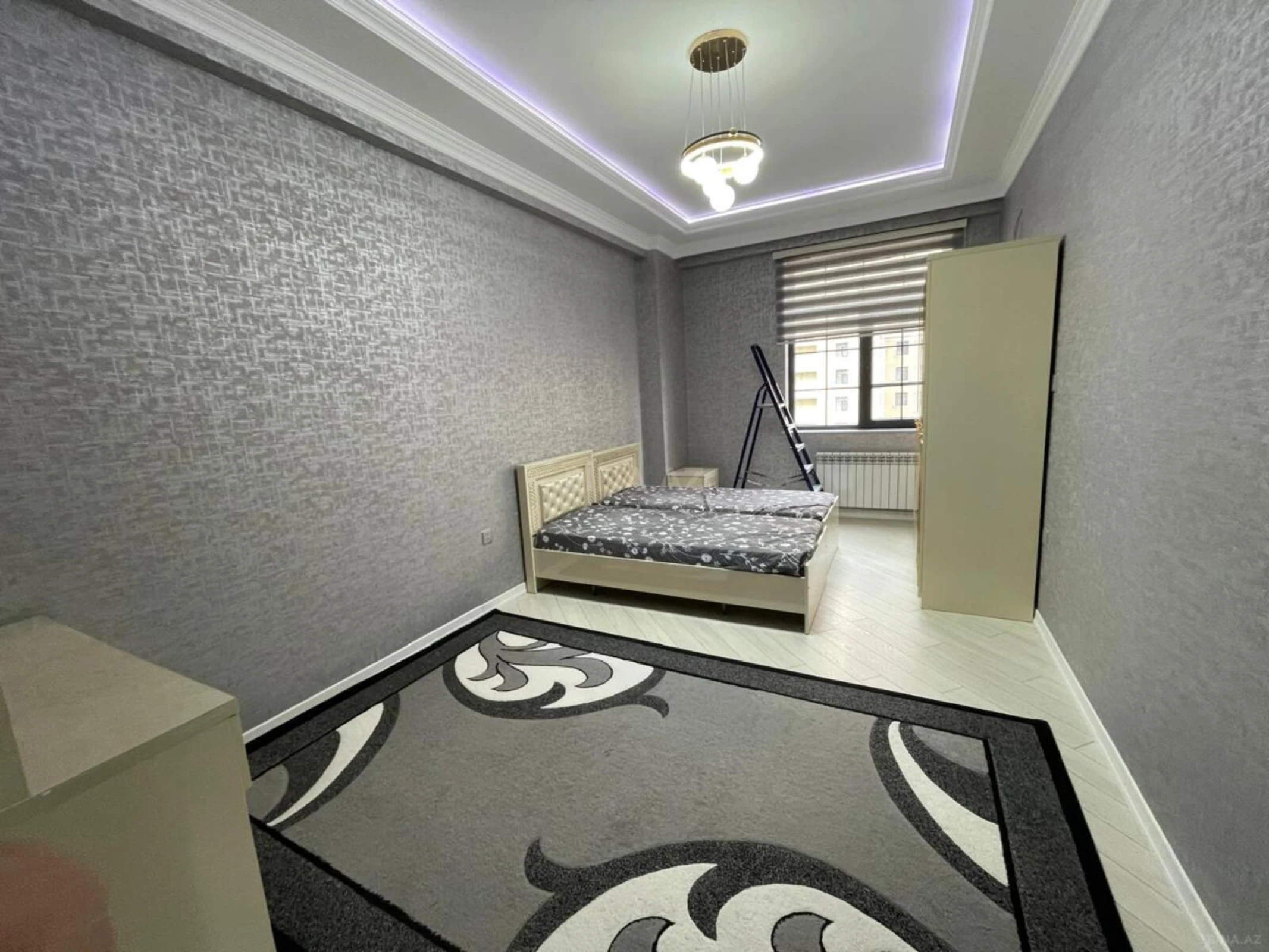 Kirayə verilir 3 otaqlı mənzil 125 m²