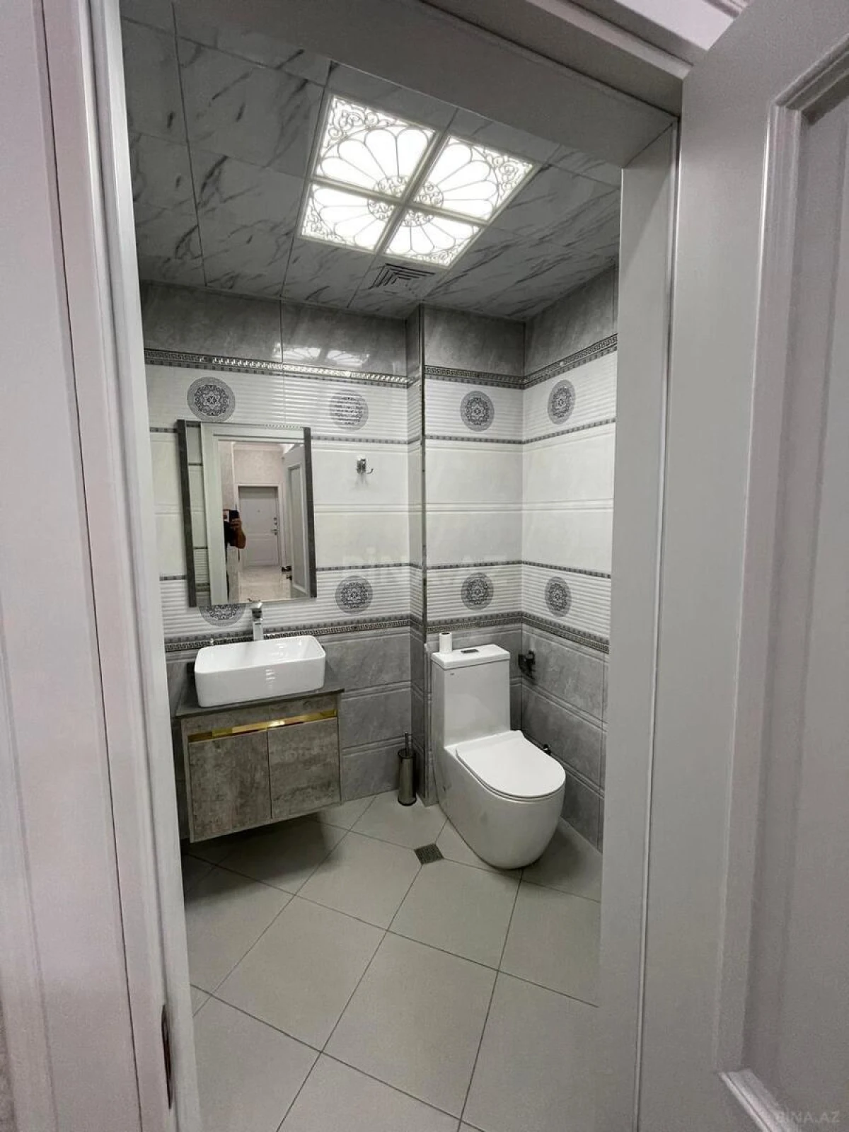 Kirayə verilir 3 otaqlı mənzil 125 m²