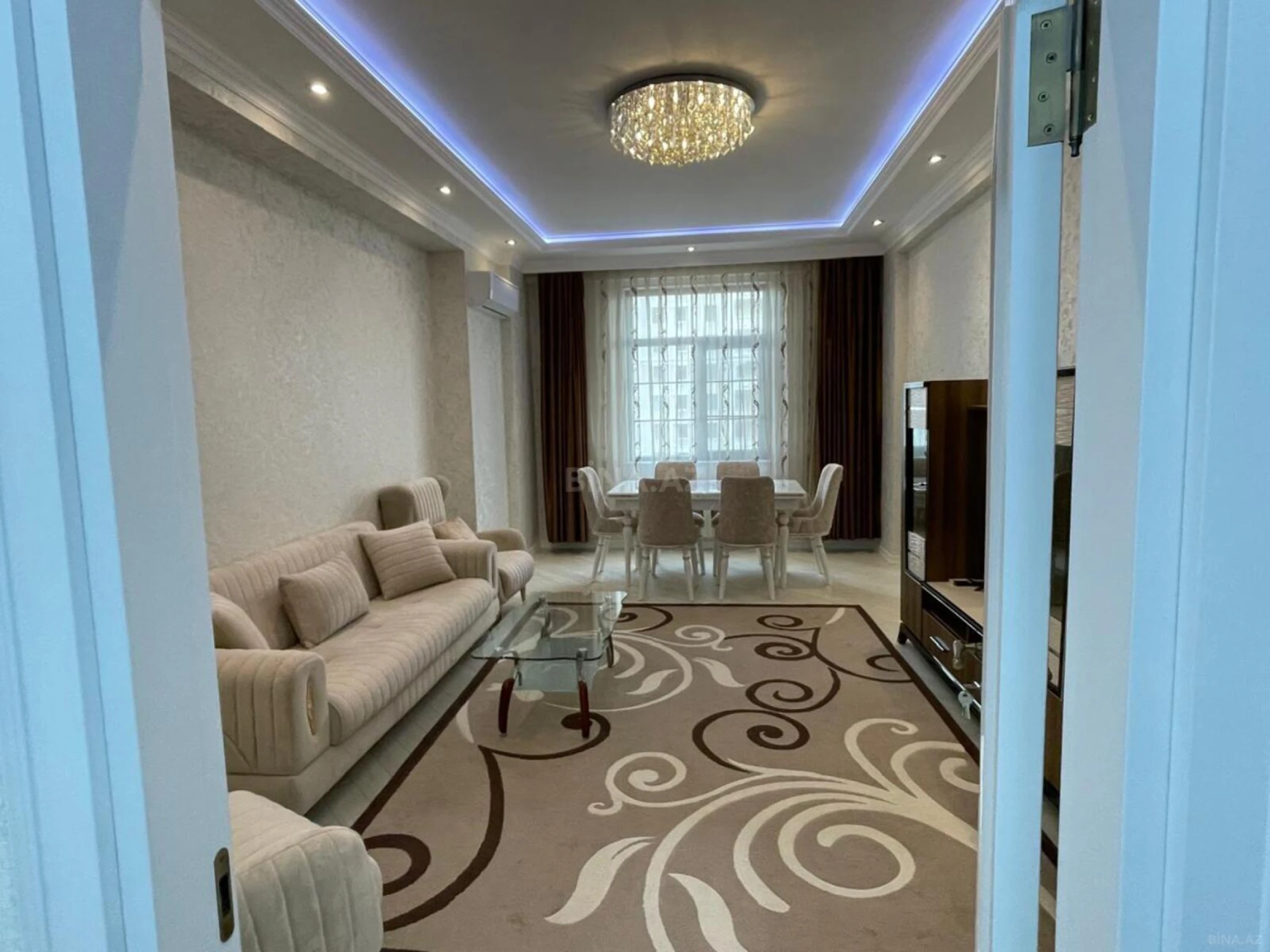 Kirayə verilir 3 otaqlı mənzil 125 m²