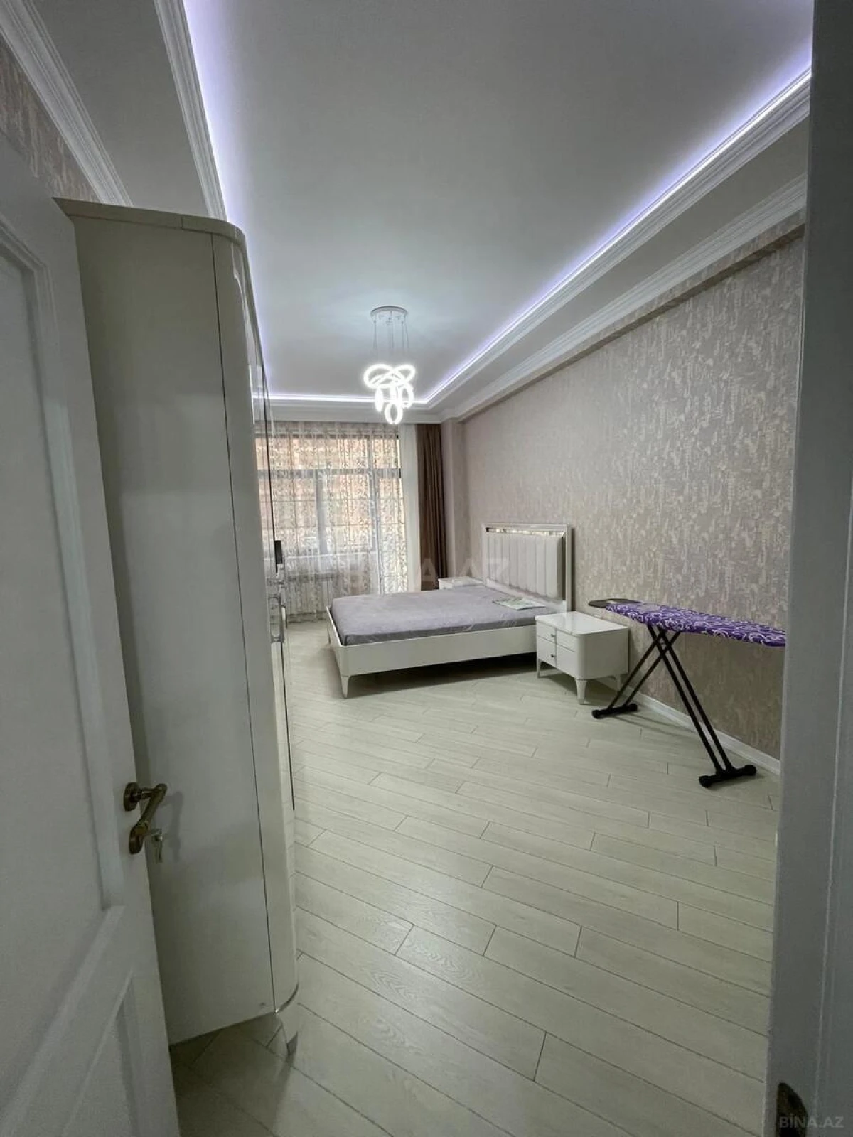 Kirayə verilir 3 otaqlı mənzil 125 m²