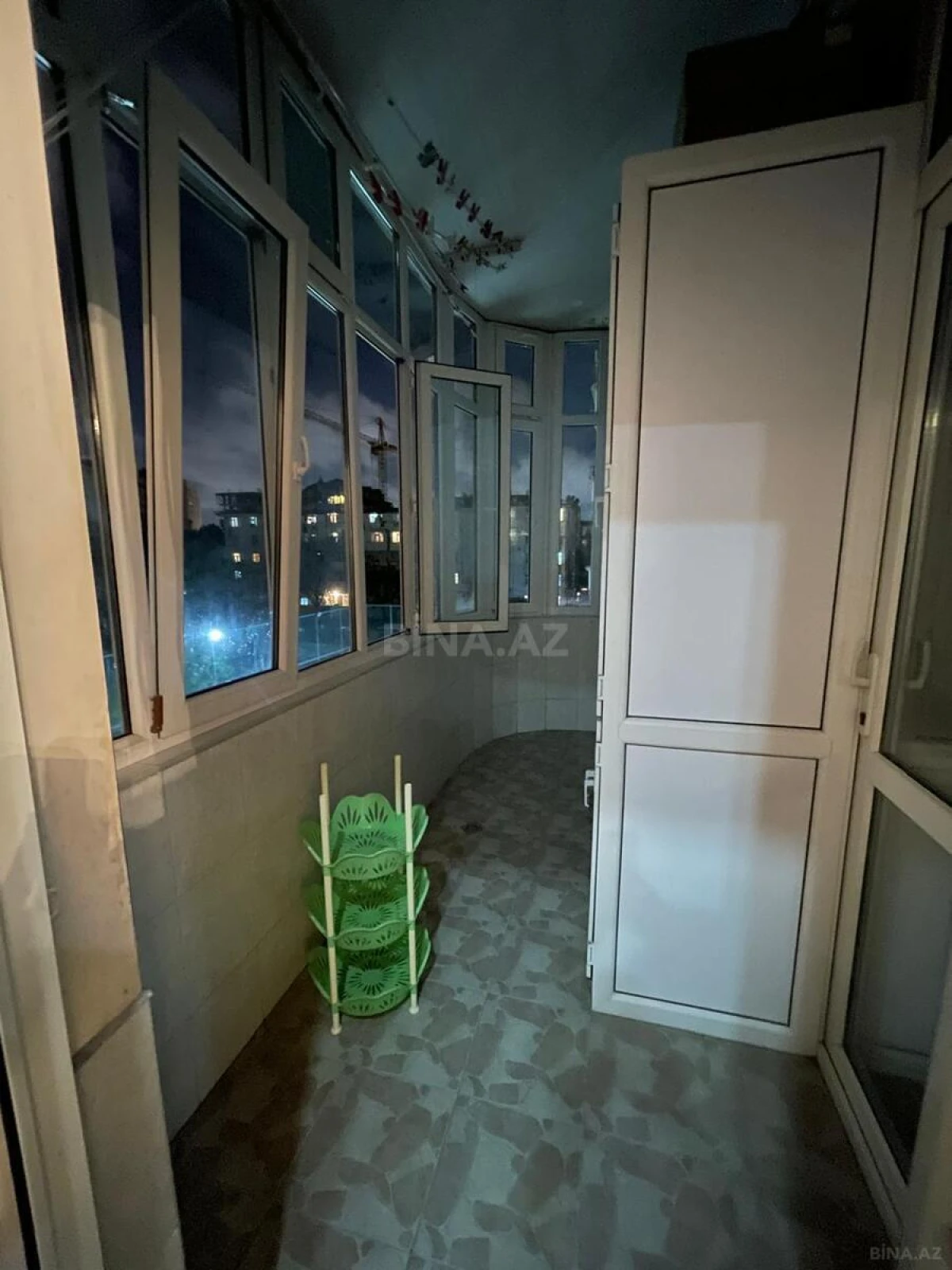 Kirayə verilir 4 otaqlı mənzil 170 m²