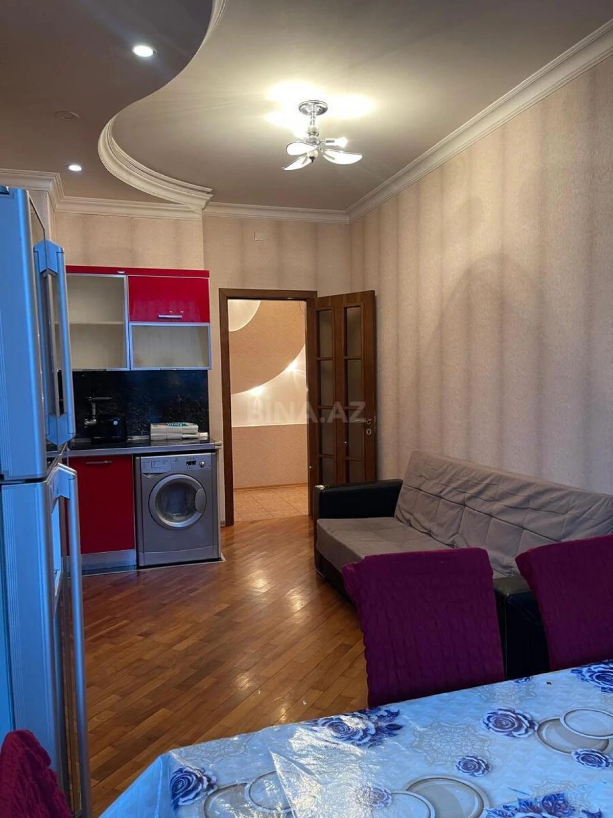 Kirayə verilir 4 otaqlı mənzil 170 m²