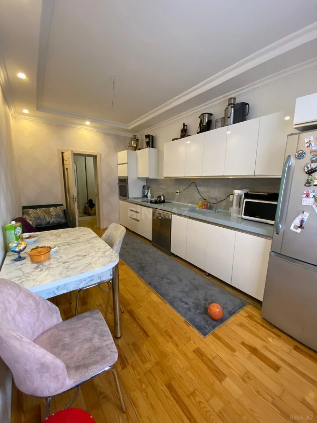 Kirayə verilir 4 otaqlı mənzil 120 m²