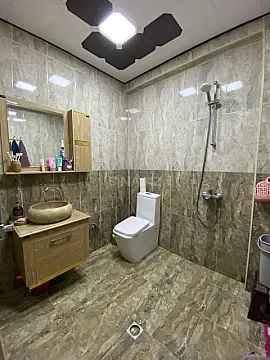 Kirayə verilir 4 otaqlı mənzil 120 m²