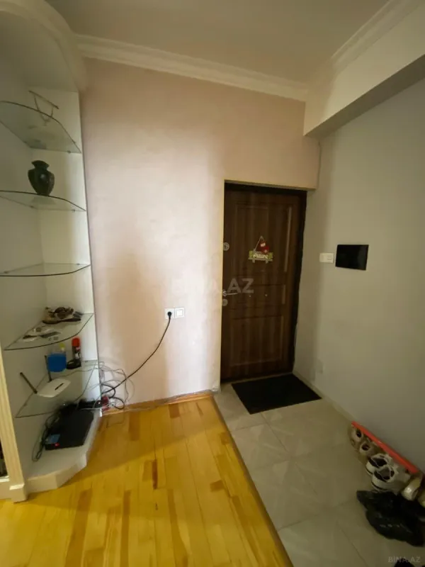 Kirayə verilir 4 otaqlı mənzil 120 m²