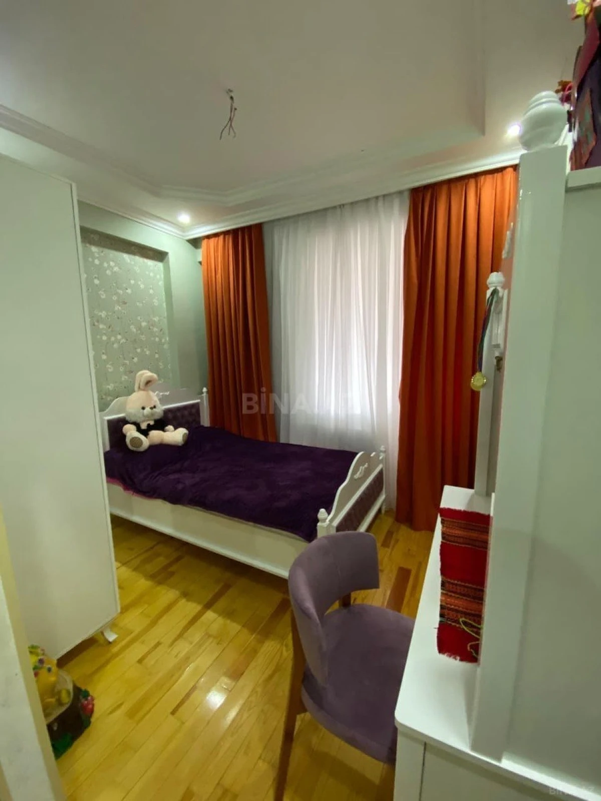 Kirayə verilir 4 otaqlı mənzil 120 m²