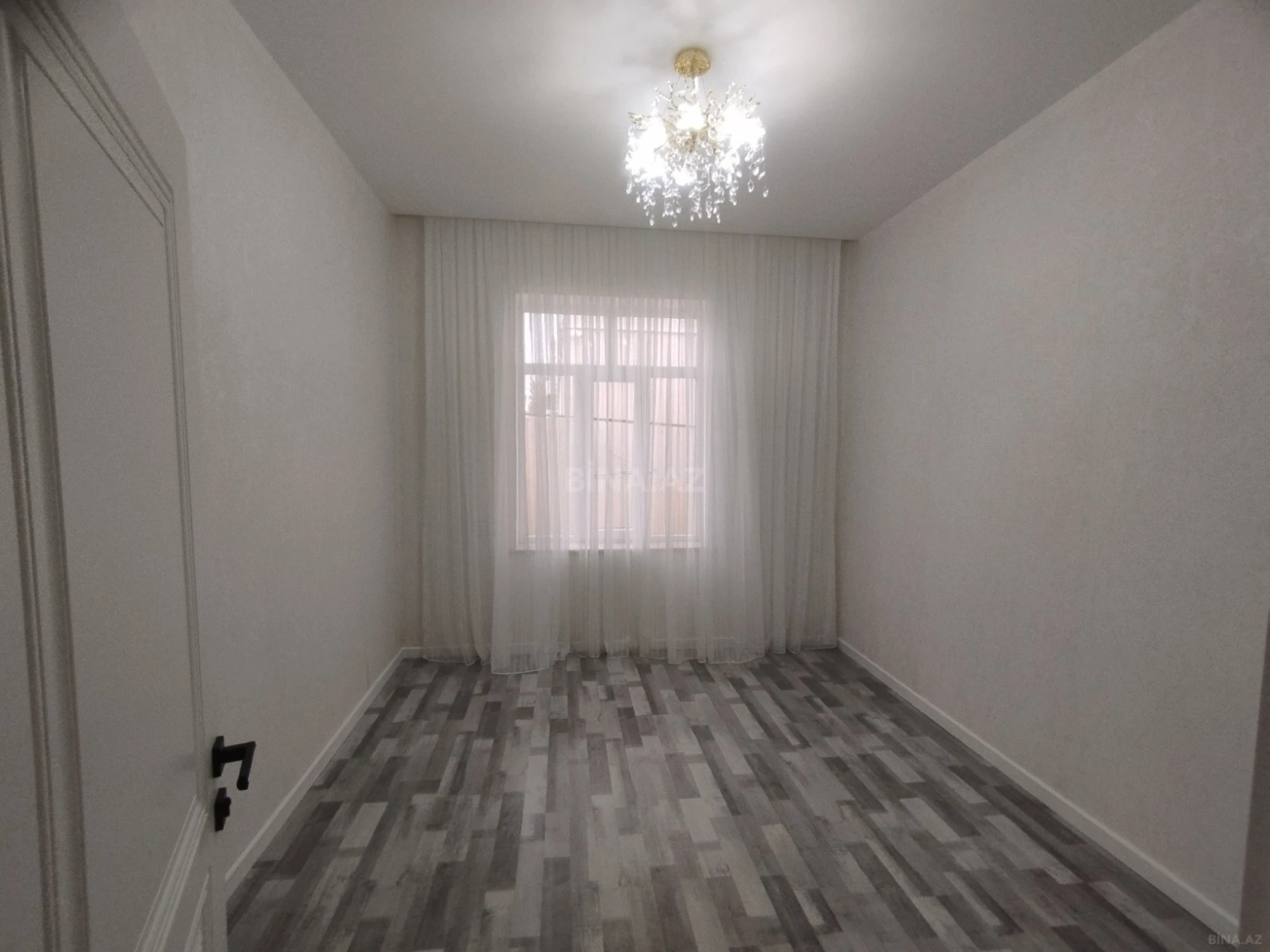 Satılır 5 otaqlı həyət evi 170 m²