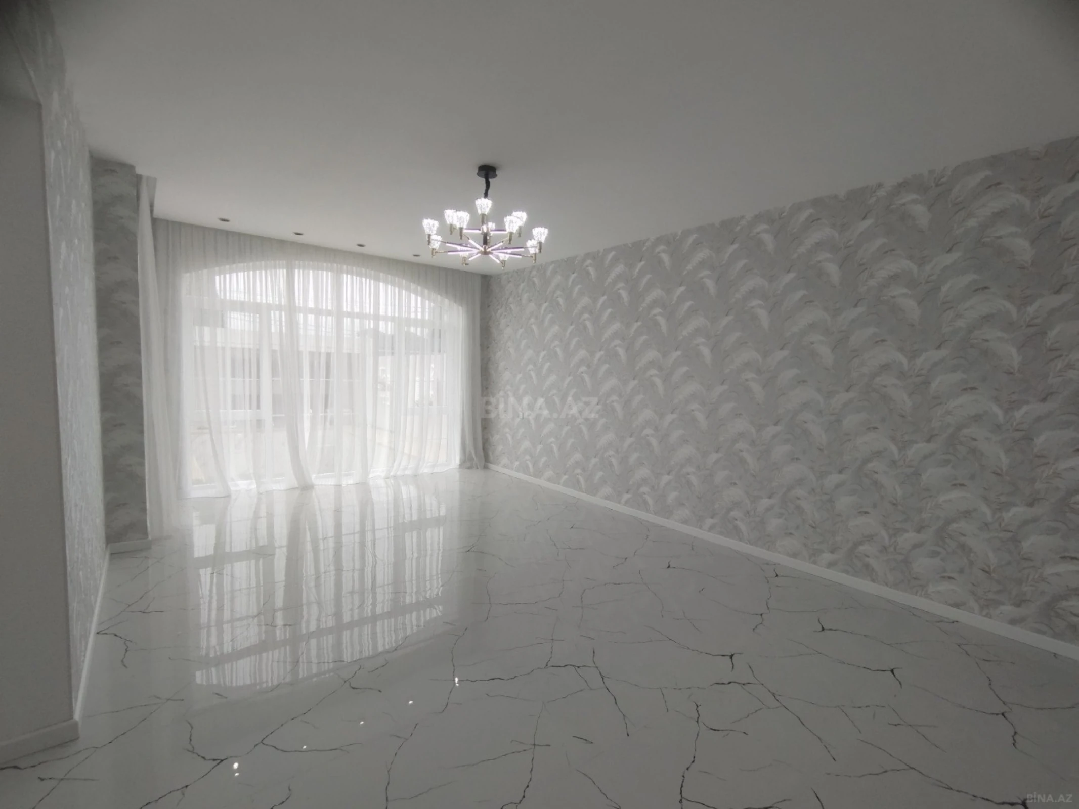 Satılır 5 otaqlı həyət evi 170 m²