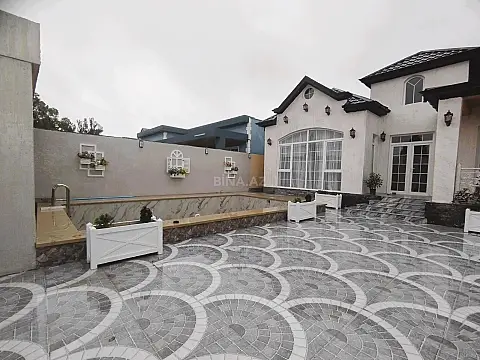 Satılır 5 otaqlı həyət evi 170 m²