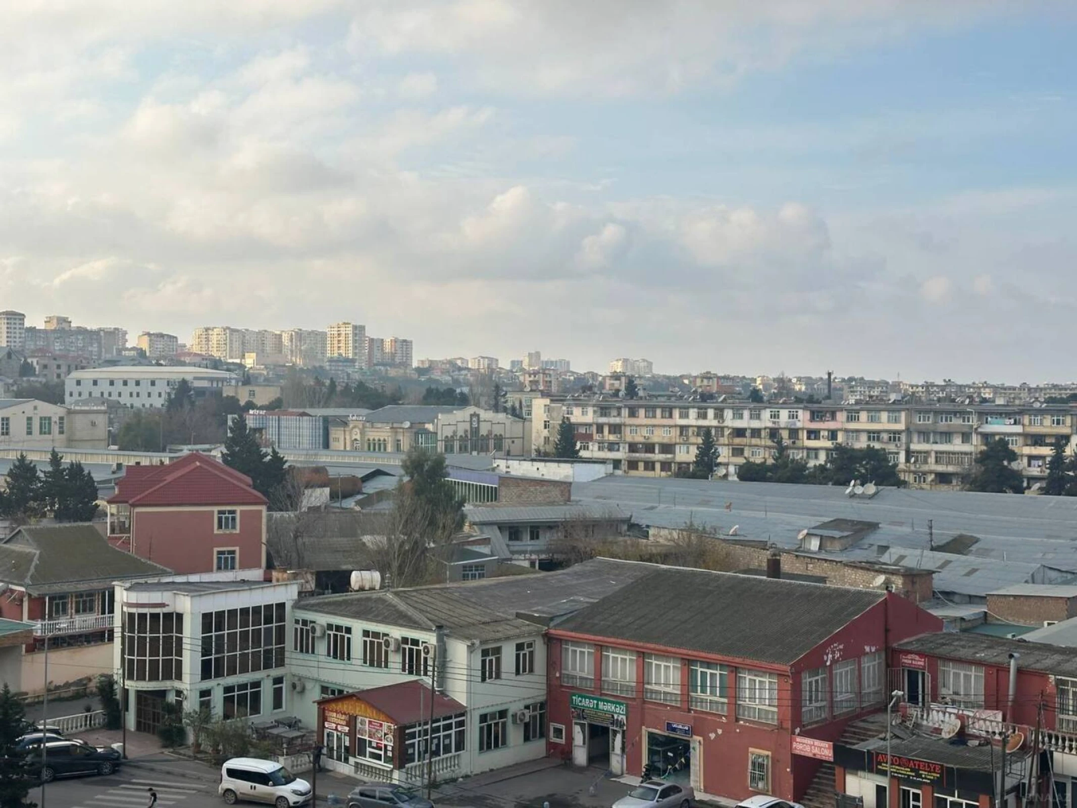 Satılır 2 otaqlı mənzil 82 m²