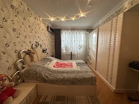 Satılır 2 otaqlı mənzil 82 m²