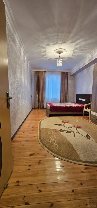 Kirayə verilir 2 otaqlı mənzil 100 m²