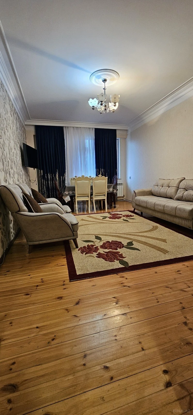 Kirayə verilir 2 otaqlı mənzil 100 m²