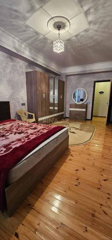 Kirayə verilir 2 otaqlı mənzil 100 m²