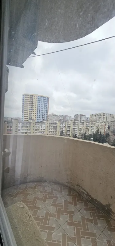 Kirayə verilir 2 otaqlı mənzil 100 m²