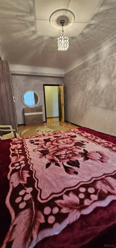 Kirayə verilir 2 otaqlı mənzil 100 m²