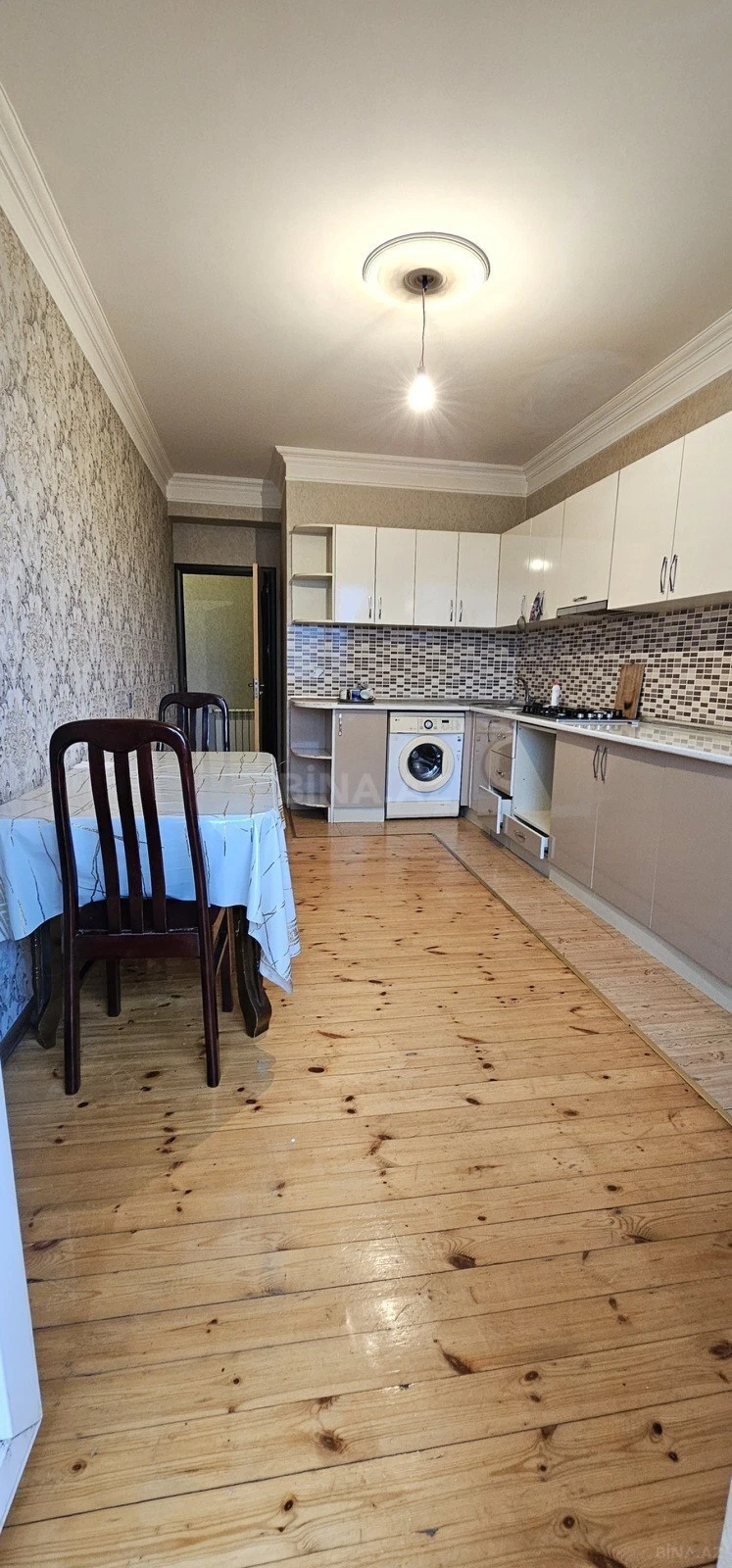Kirayə verilir 2 otaqlı mənzil 100 m²