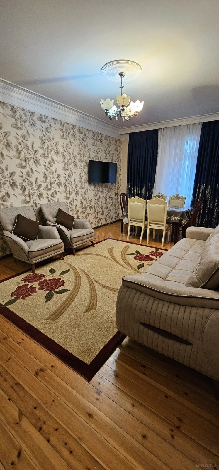 Kirayə verilir 2 otaqlı mənzil 100 m²