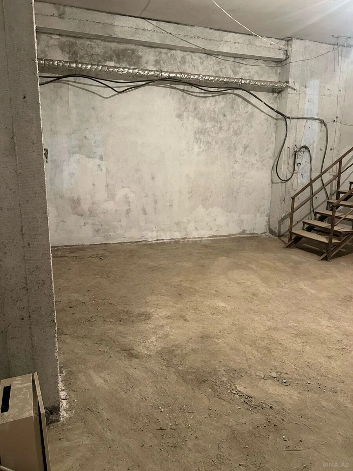 Satılır obyekt 55 m²