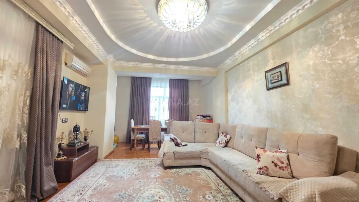 Satılır 3 otaqlı mənzil 126 m²