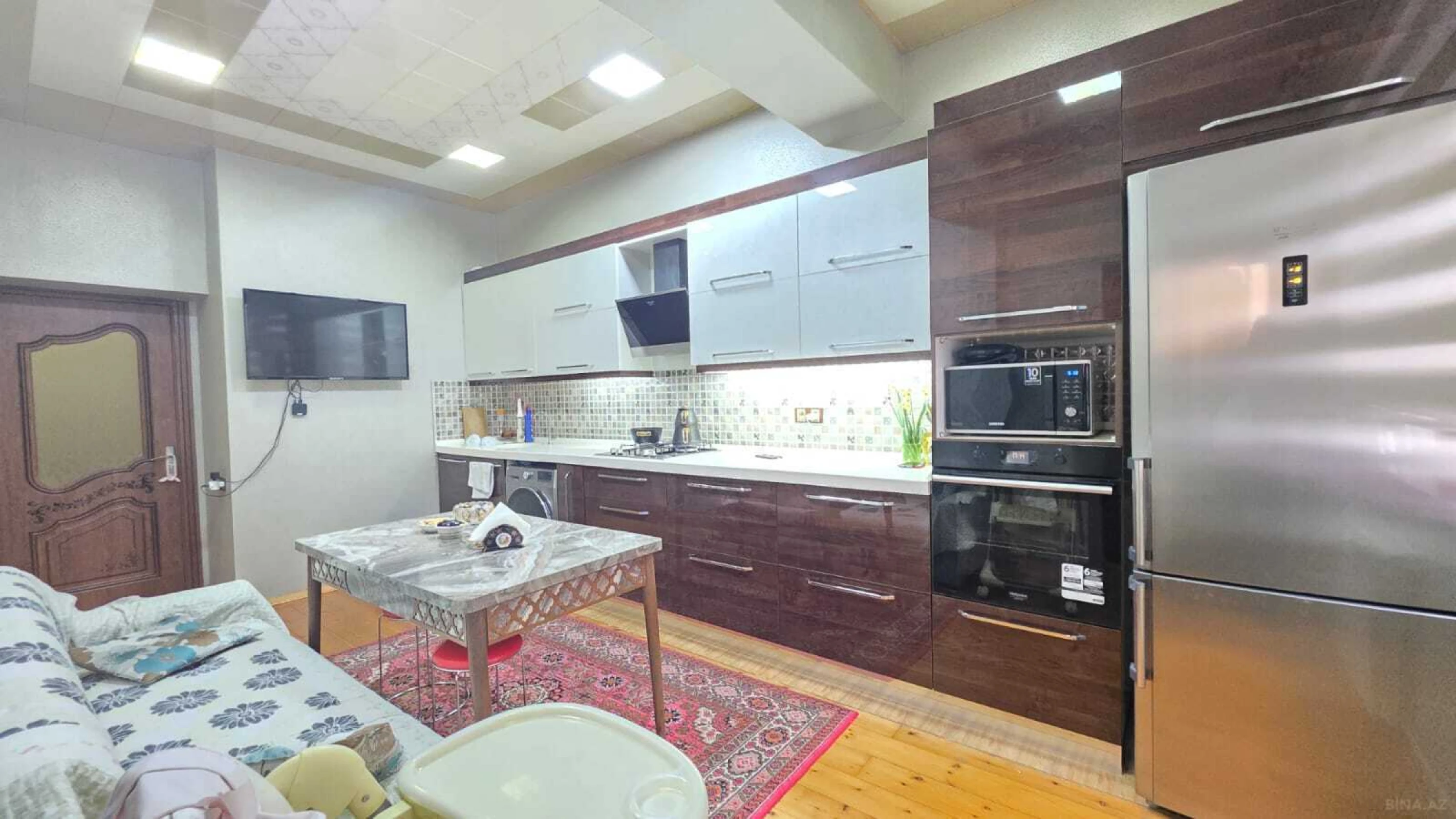 Satılır 3 otaqlı mənzil 126 m²