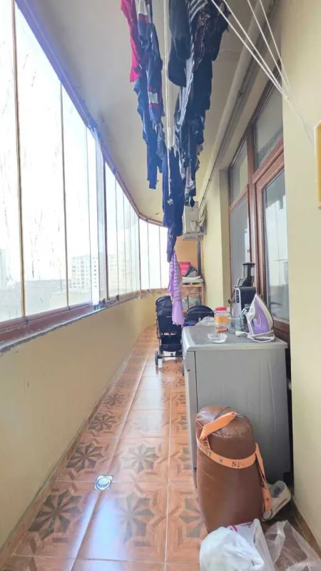 Satılır 3 otaqlı mənzil 126 m²