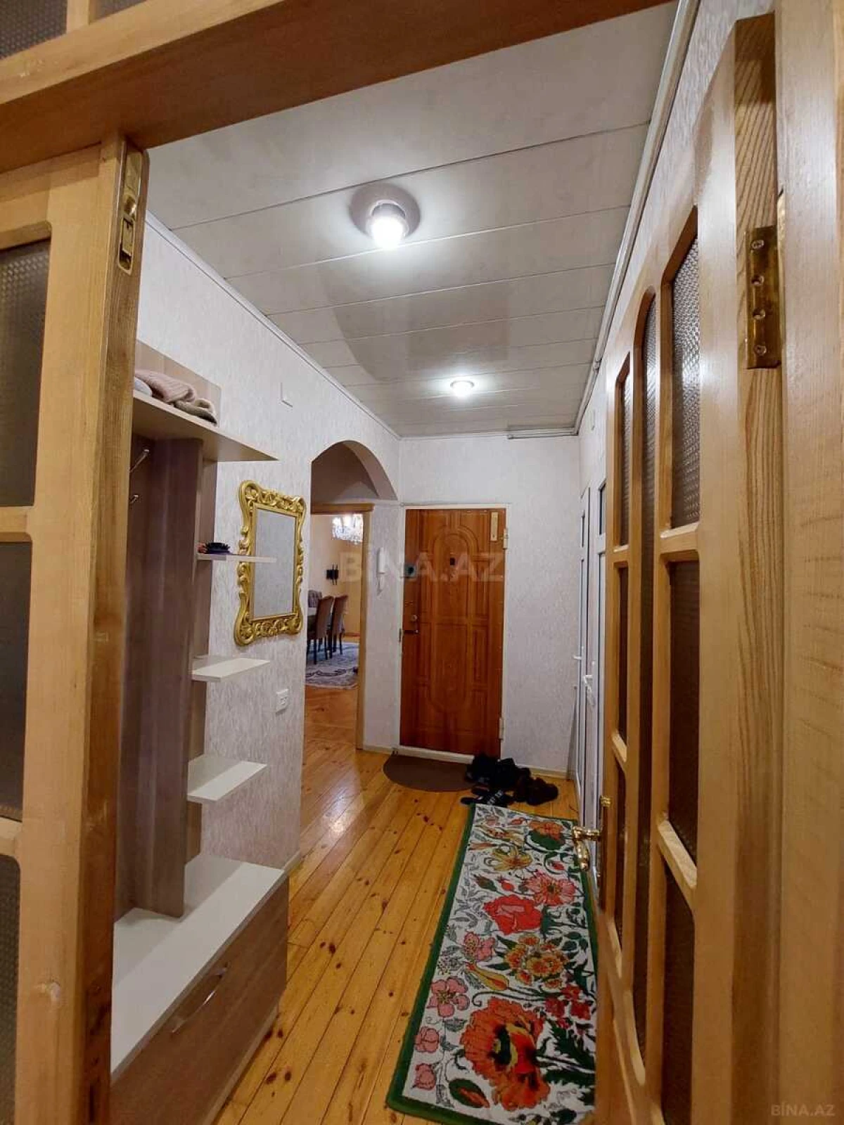 Kirayə verilir 2 otaqlı mənzil 65 m²