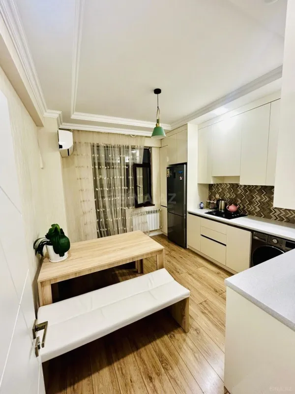 Satılır 1 otaqlı mənzil 53 m²