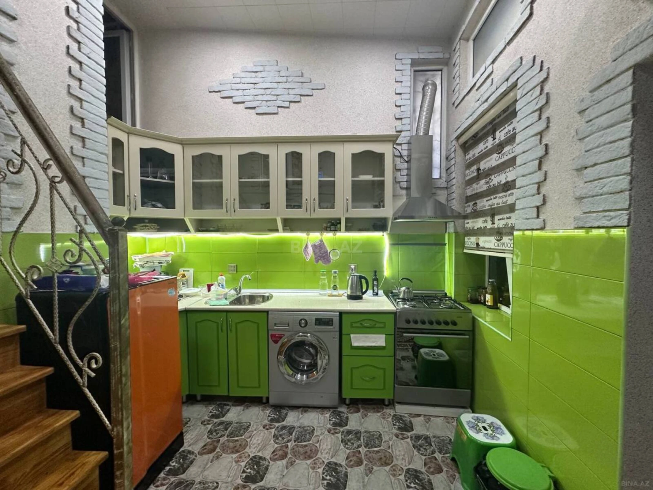 Satılır 2 otaqlı mənzil 56 m²