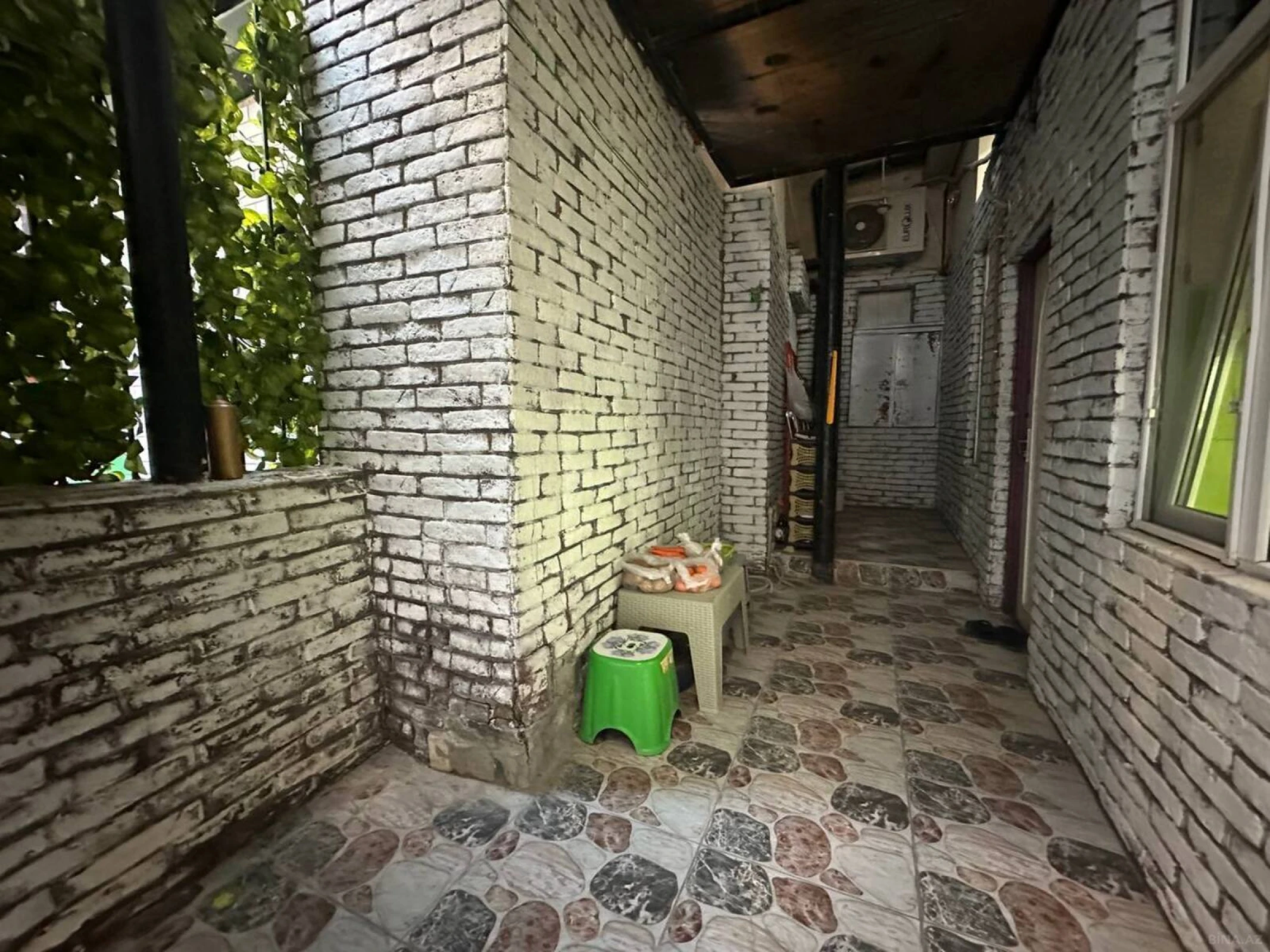 Satılır 2 otaqlı mənzil 56 m²