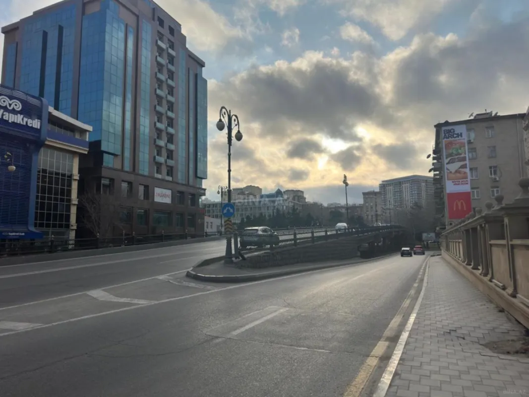 Satılır 2 otaqlı mənzil 65 m²