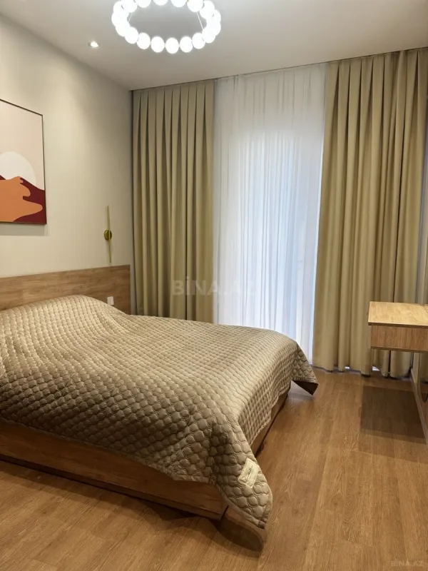 Satılır 2 otaqlı mənzil 68 m²