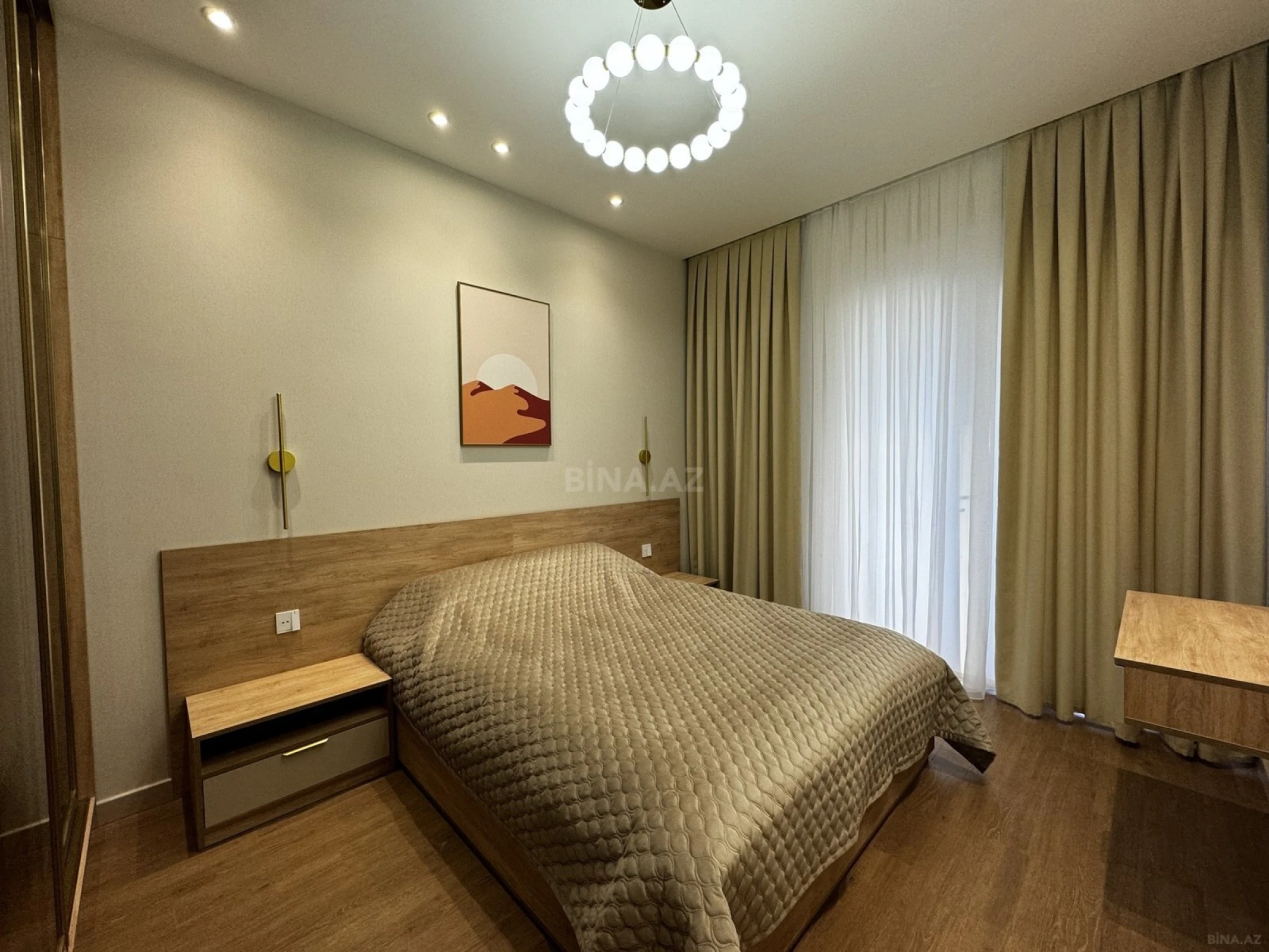 Satılır 2 otaqlı mənzil 68 m²