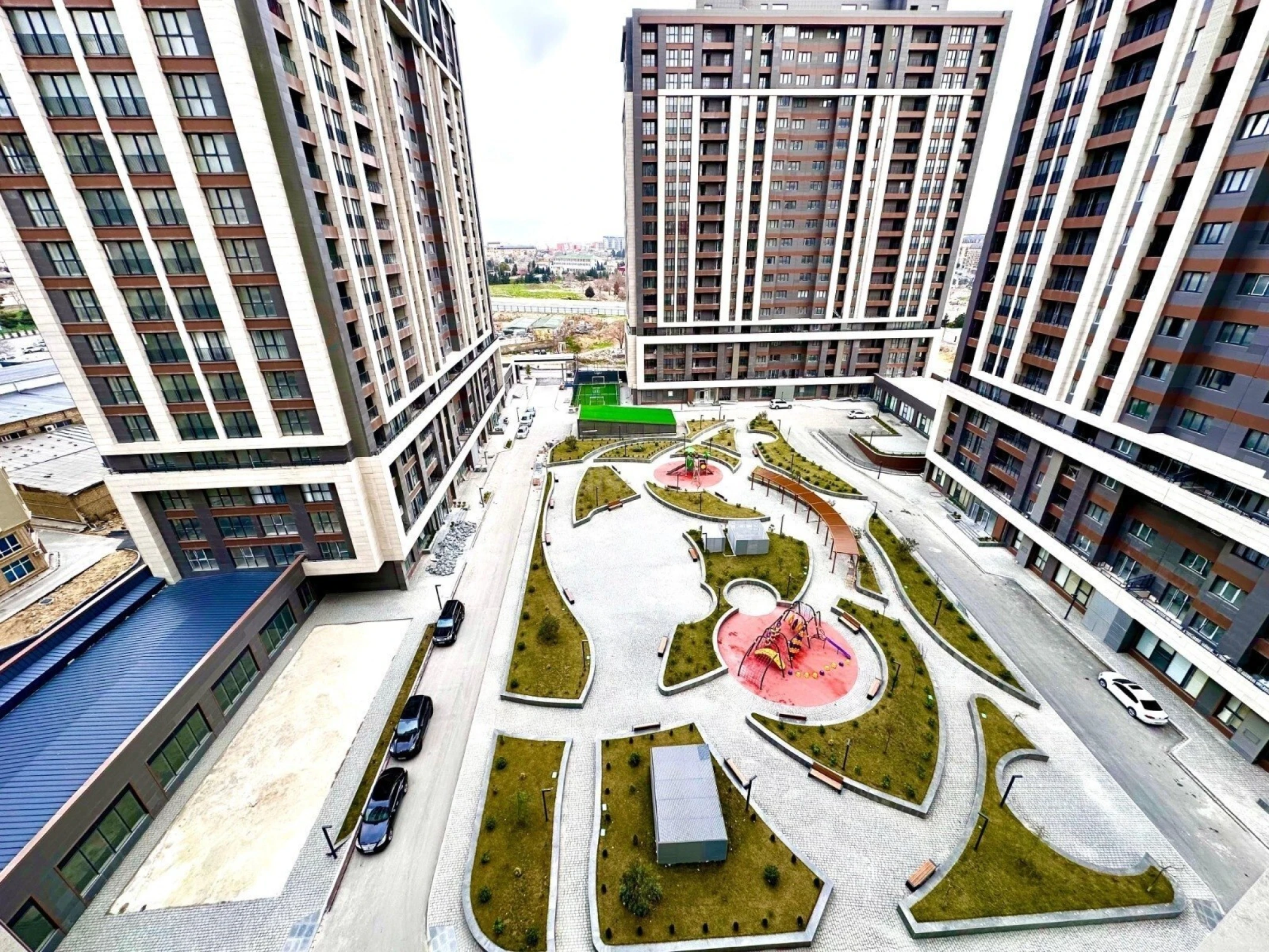 Satılır 2 otaqlı mənzil 68 m²