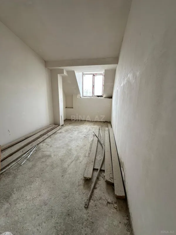 Satılır 3 otaqlı mənzil 145 m²