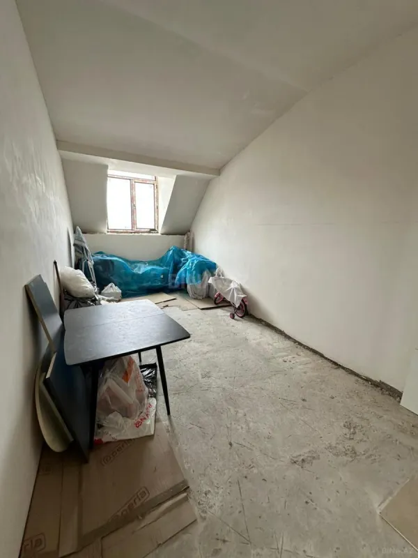 Satılır 3 otaqlı mənzil 145 m²