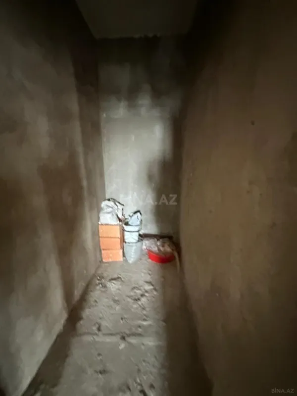 Satılır 3 otaqlı mənzil 145 m²