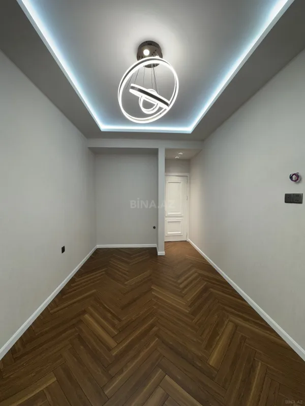 Satılır 3 otaqlı mənzil 98 m²